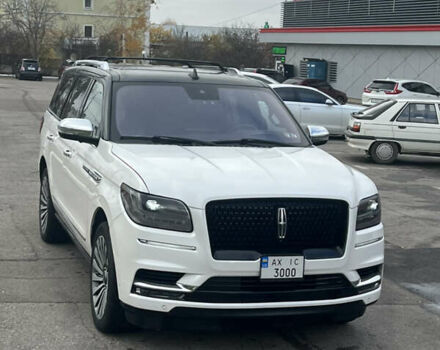 Белый Линкольн Навигатор, объемом двигателя 3.5 л и пробегом 81 тыс. км за 65000 $, фото 5 на Automoto.ua