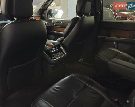 Белый Линкольн Навигатор, объемом двигателя 3.5 л и пробегом 193 тыс. км за 56499 $, фото 17 на Automoto.ua