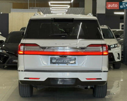 Белый Линкольн Навигатор, объемом двигателя 3.5 л и пробегом 193 тыс. км за 56499 $, фото 9 на Automoto.ua