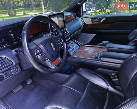 Белый Линкольн Навигатор, объемом двигателя 3.5 л и пробегом 85 тыс. км за 49900 $, фото 19 на Automoto.ua