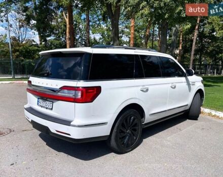 Белый Линкольн Навигатор, объемом двигателя 3.5 л и пробегом 85 тыс. км за 49900 $, фото 3 на Automoto.ua