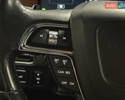 Белый Линкольн Навигатор, объемом двигателя 3.5 л и пробегом 193 тыс. км за 56499 $, фото 31 на Automoto.ua