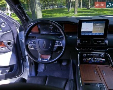 Белый Линкольн Навигатор, объемом двигателя 3.5 л и пробегом 85 тыс. км за 49900 $, фото 17 на Automoto.ua