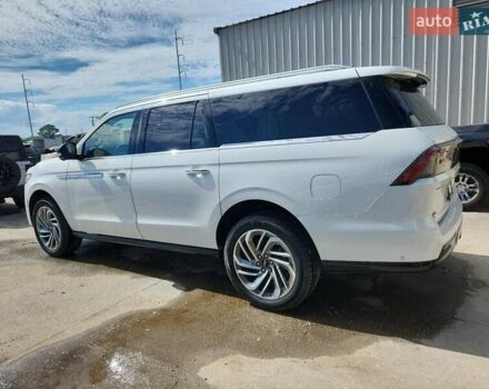 Белый Линкольн Навигатор, объемом двигателя 3.5 л и пробегом 1 тыс. км за 53700 $, фото 6 на Automoto.ua