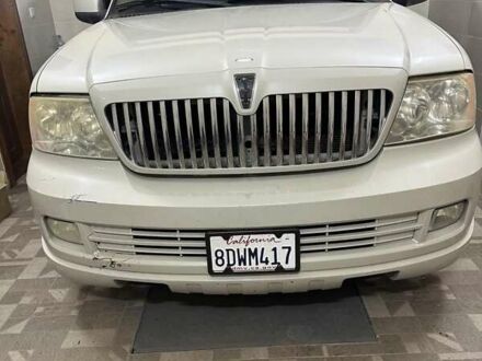 Линкольн Навигатор 2006 в Дергачах на Automoto.ua Белый Линкольн Навигатор, объемом двигателя 5.4 л и пробегом 216 тыс. км за 6500 $, фото 1 на Automoto.ua