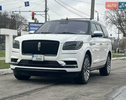 Белый Линкольн Навигатор, объемом двигателя 3.5 л и пробегом 81 тыс. км за 65000 $, фото 1 на Automoto.ua