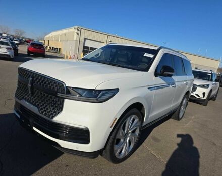 Белый Линкольн Навигатор, объемом двигателя 0 л и пробегом 11 тыс. км за 15000 $, фото 1 на Automoto.ua