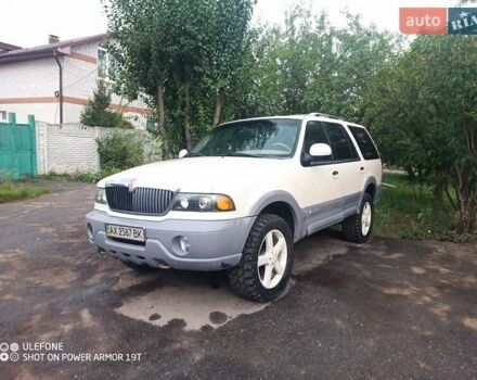 Бежевий Лінкольн Navigator, об'ємом двигуна 5.4 л та пробігом 500 тис. км за 10000 $, фото 7 на Automoto.ua