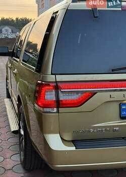Бежевий Лінкольн Navigator, об'ємом двигуна 3.5 л та пробігом 240 тис. км за 24999 $, фото 5 на Automoto.ua
