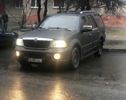 Черный Линкольн Навигатор, объемом двигателя 5.4 л и пробегом 200 тыс. км за 3000 $, фото 1 на Automoto.ua