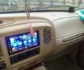 Чорний Лінкольн Navigator, об'ємом двигуна 5.4 л та пробігом 280 тис. км за 6600 $, фото 4 на Automoto.ua