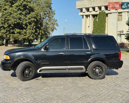 Чорний Лінкольн Navigator, об'ємом двигуна 5.4 л та пробігом 333 тис. км за 9500 $, фото 8 на Automoto.ua