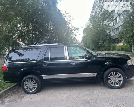 Черный Линкольн Навигатор, объемом двигателя 5.41 л и пробегом 160 тыс. км за 13500 $, фото 51 на Automoto.ua