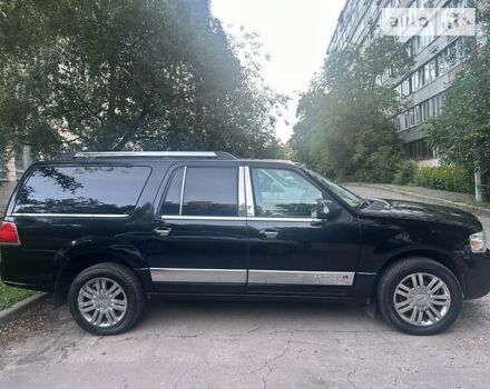 Черный Линкольн Навигатор, объемом двигателя 5.41 л и пробегом 160 тыс. км за 13500 $, фото 50 на Automoto.ua