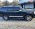 Черный Линкольн Навигатор, объемом двигателя 5.4 л и пробегом 302 тыс. км за 15000 $, фото 1 на Automoto.ua