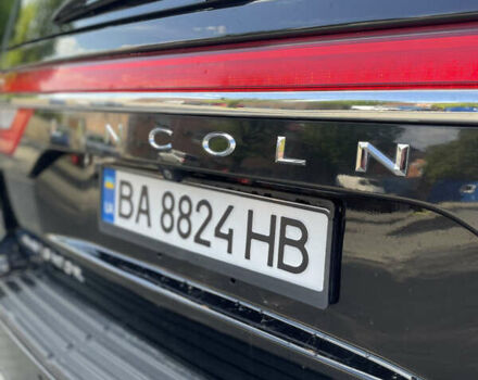 Черный Линкольн Навигатор, объемом двигателя 3.49 л и пробегом 340 тыс. км за 24900 $, фото 23 на Automoto.ua