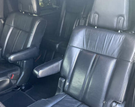 Черный Линкольн Навигатор, объемом двигателя 3.49 л и пробегом 340 тыс. км за 24900 $, фото 5 на Automoto.ua