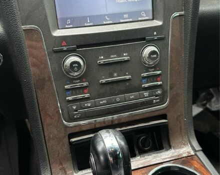 Черный Линкольн Навигатор, объемом двигателя 0 л и пробегом 120 тыс. км за 7000 $, фото 6 на Automoto.ua