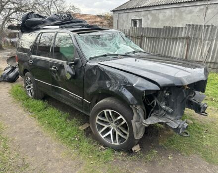 Черный Линкольн Навигатор, объемом двигателя 0 л и пробегом 120 тыс. км за 7000 $, фото 1 на Automoto.ua