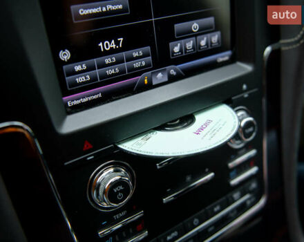 Черный Линкольн Навигатор, объемом двигателя 3.5 л и пробегом 153 тыс. км за 25600 $, фото 50 на Automoto.ua