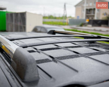 Черный Линкольн Навигатор, объемом двигателя 3.5 л и пробегом 153 тыс. км за 25600 $, фото 7 на Automoto.ua