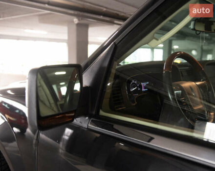 Черный Линкольн Навигатор, объемом двигателя 3.5 л и пробегом 153 тыс. км за 25600 $, фото 22 на Automoto.ua