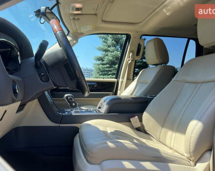 Чорний Лінкольн Navigator, об'ємом двигуна 3.5 л та пробігом 155 тис. км за 25800 $, фото 8 на Automoto.ua