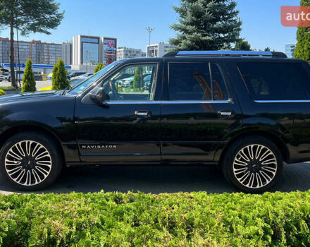 Чорний Лінкольн Navigator, об'ємом двигуна 3.5 л та пробігом 155 тис. км за 25800 $, фото 3 на Automoto.ua