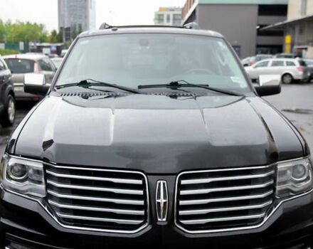 Черный Линкольн Навигатор, объемом двигателя 3.5 л и пробегом 153 тыс. км за 25600 $, фото 61 на Automoto.ua