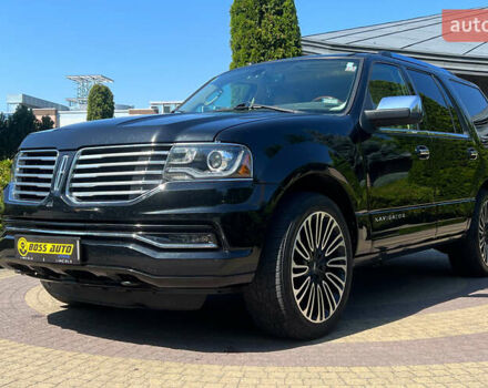 Чорний Лінкольн Navigator, об'ємом двигуна 3.5 л та пробігом 155 тис. км за 25800 $, фото 2 на Automoto.ua