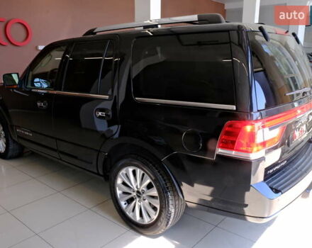 Черный Линкольн Навигатор, объемом двигателя 0 л и пробегом 38 тыс. км за 22900 $, фото 14 на Automoto.ua