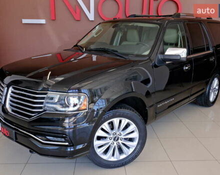 Черный Линкольн Навигатор, объемом двигателя 0 л и пробегом 38 тыс. км за 22900 $, фото 4 на Automoto.ua
