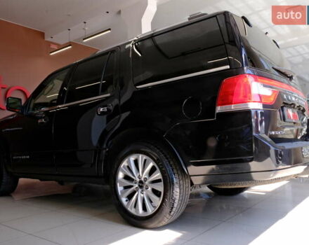 Черный Линкольн Навигатор, объемом двигателя 0 л и пробегом 38 тыс. км за 22900 $, фото 15 на Automoto.ua