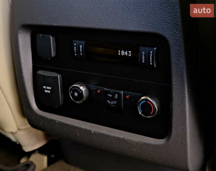 Черный Линкольн Навигатор, объемом двигателя 0 л и пробегом 38 тыс. км за 22900 $, фото 30 на Automoto.ua