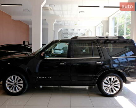 Черный Линкольн Навигатор, объемом двигателя 0 л и пробегом 38 тыс. км за 22900 $, фото 12 на Automoto.ua