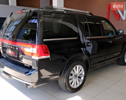 Черный Линкольн Навигатор, объемом двигателя 0 л и пробегом 38 тыс. км за 22900 $, фото 19 на Automoto.ua