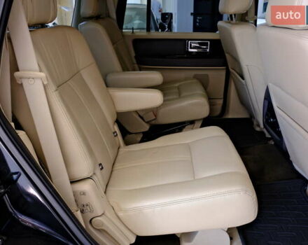 Черный Линкольн Навигатор, объемом двигателя 0 л и пробегом 38 тыс. км за 22900 $, фото 26 на Automoto.ua