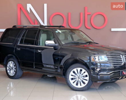 Черный Линкольн Навигатор, объемом двигателя 0 л и пробегом 38 тыс. км за 22900 $, фото 9 на Automoto.ua