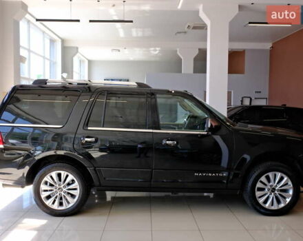 Черный Линкольн Навигатор, объемом двигателя 0 л и пробегом 38 тыс. км за 22900 $, фото 13 на Automoto.ua