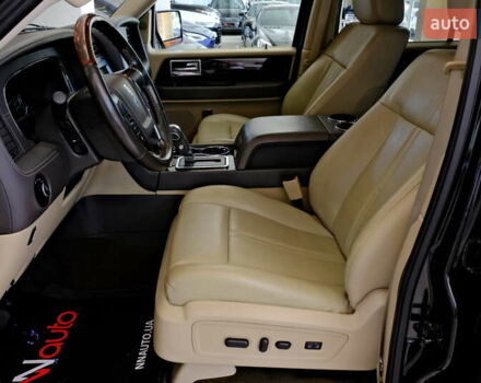 Черный Линкольн Навигатор, объемом двигателя 0 л и пробегом 38 тыс. км за 22900 $, фото 23 на Automoto.ua