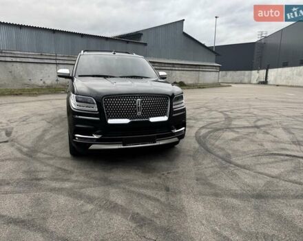 Черный Линкольн Навигатор, объемом двигателя 3.5 л и пробегом 121 тыс. км за 58000 $, фото 3 на Automoto.ua