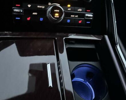 Черный Линкольн Навигатор, объемом двигателя 3.5 л и пробегом 121 тыс. км за 58000 $, фото 38 на Automoto.ua