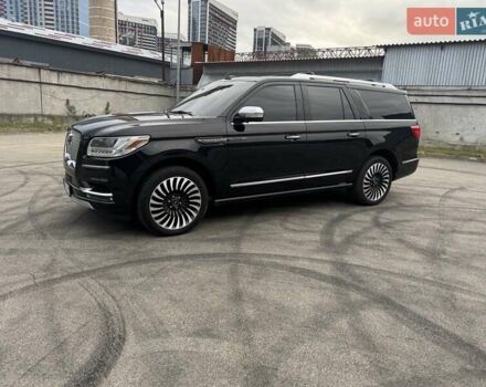 Черный Линкольн Навигатор, объемом двигателя 3.5 л и пробегом 121 тыс. км за 58000 $, фото 4 на Automoto.ua