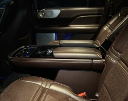 Черный Линкольн Навигатор, объемом двигателя 3.5 л и пробегом 121 тыс. км за 58000 $, фото 44 на Automoto.ua