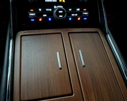 Черный Линкольн Навигатор, объемом двигателя 3.5 л и пробегом 146 тыс. км за 49000 $, фото 32 на Automoto.ua