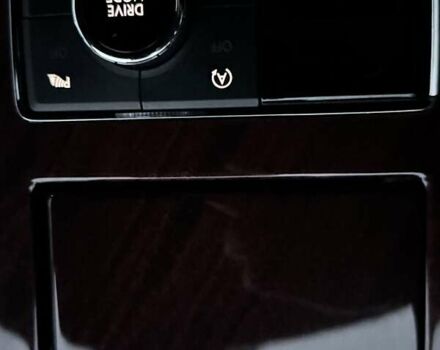 Черный Линкольн Навигатор, объемом двигателя 3.5 л и пробегом 121 тыс. км за 58000 $, фото 39 на Automoto.ua