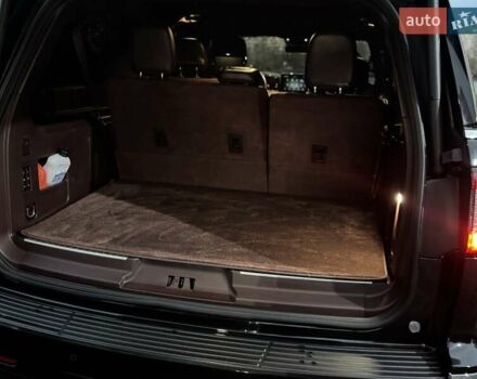 Черный Линкольн Навигатор, объемом двигателя 3.5 л и пробегом 121 тыс. км за 58000 $, фото 54 на Automoto.ua