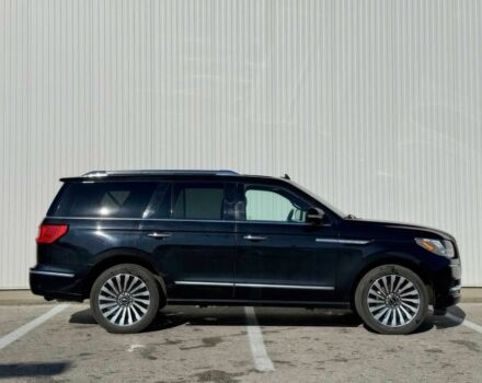 Черный Линкольн Навигатор, объемом двигателя 3.5 л и пробегом 38 тыс. км за 13000 $, фото 6 на Automoto.ua