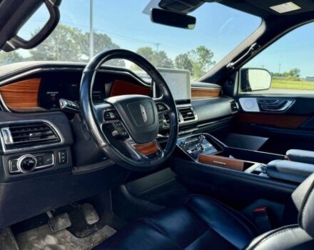 Черный Линкольн Навигатор, объемом двигателя 3.5 л и пробегом 38 тыс. км за 13000 $, фото 7 на Automoto.ua