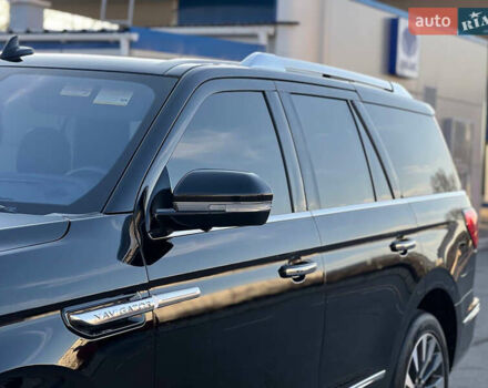 Чорний Лінкольн Navigator, об'ємом двигуна 3.5 л та пробігом 65 тис. км за 46600 $, фото 21 на Automoto.ua